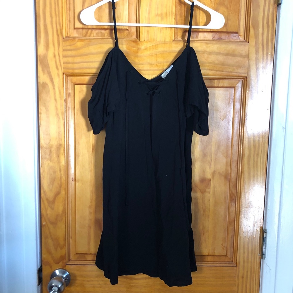BOGO Mimi Chica black cold shoulder lace up dress
